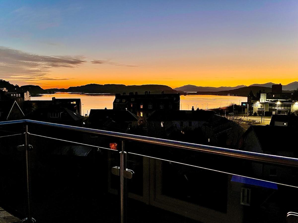 The Penthouse Apartment โอบาน ภายนอก รูปภาพ