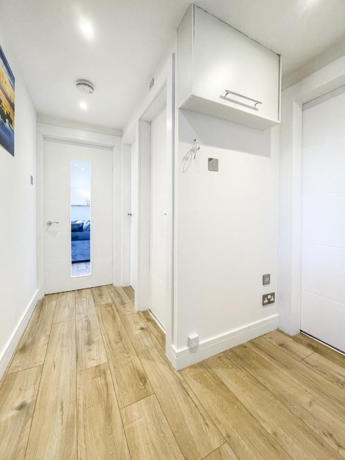 The Penthouse Apartment โอบาน ภายนอก รูปภาพ