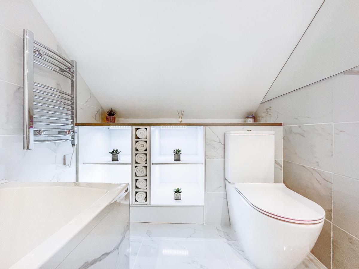 The Penthouse Apartment โอบาน ภายนอก รูปภาพ