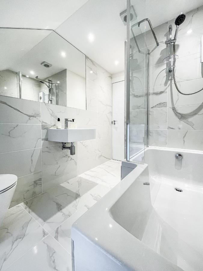 The Penthouse Apartment โอบาน ภายนอก รูปภาพ